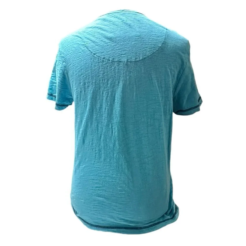Guess Turquoise burn out Short Sleeve Henley T-shirt Size Large - Picture 2 of 12